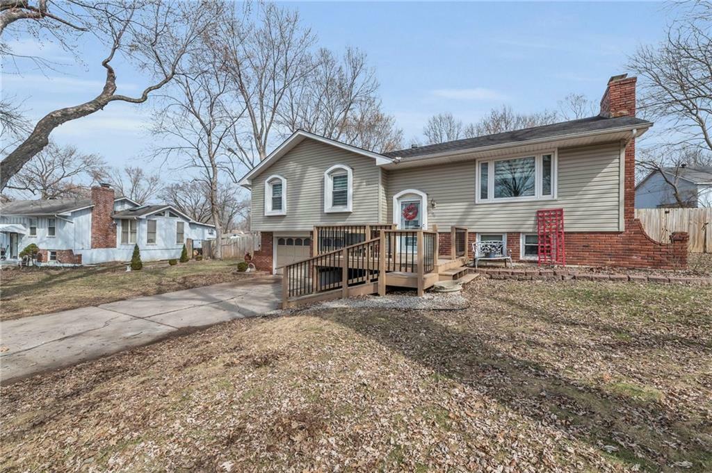 Property Photo:  6709 NW Hilldale Drive  MO 64151 