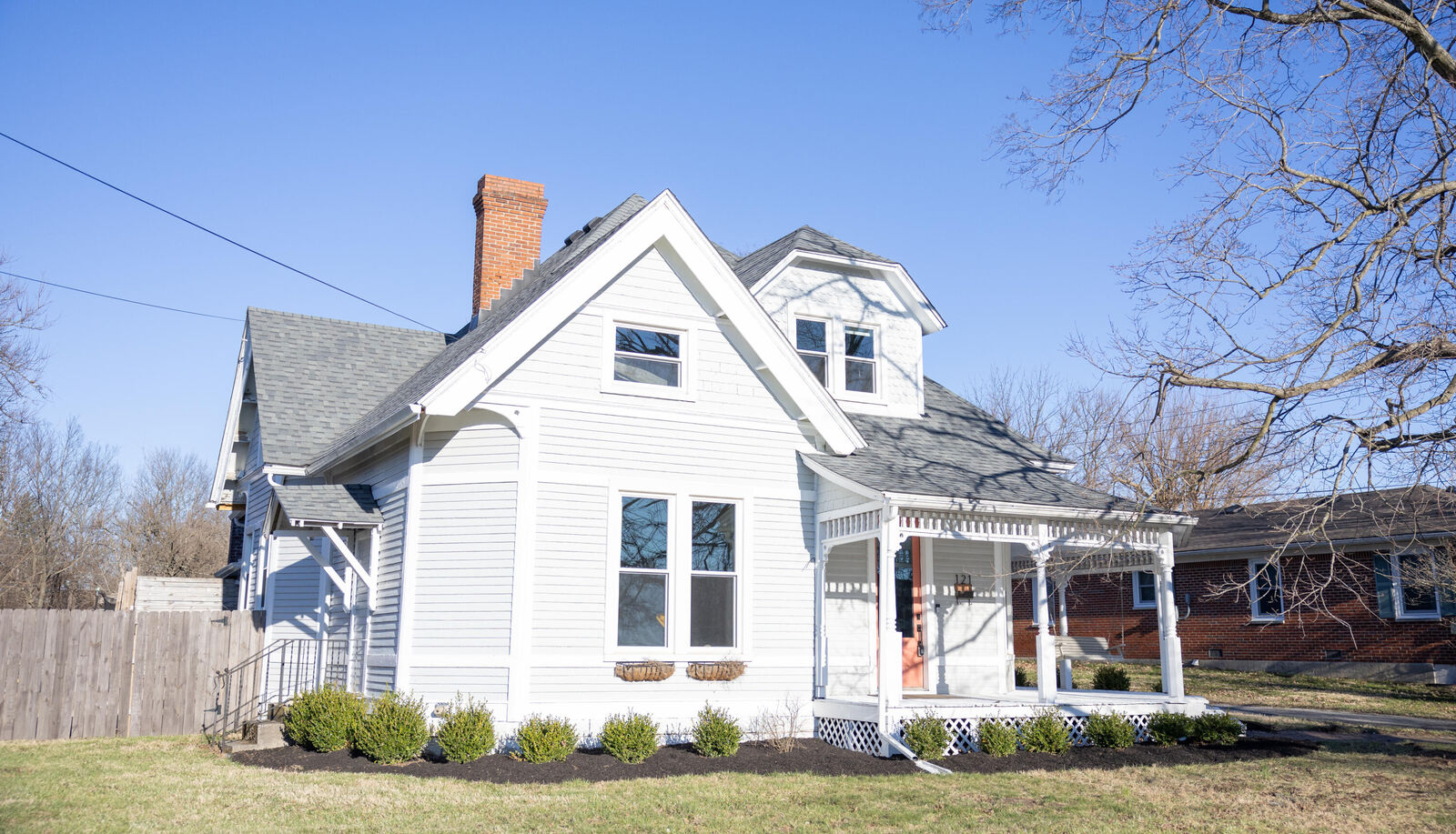 Property Photo: 121 North Gatewood Street KY 40342