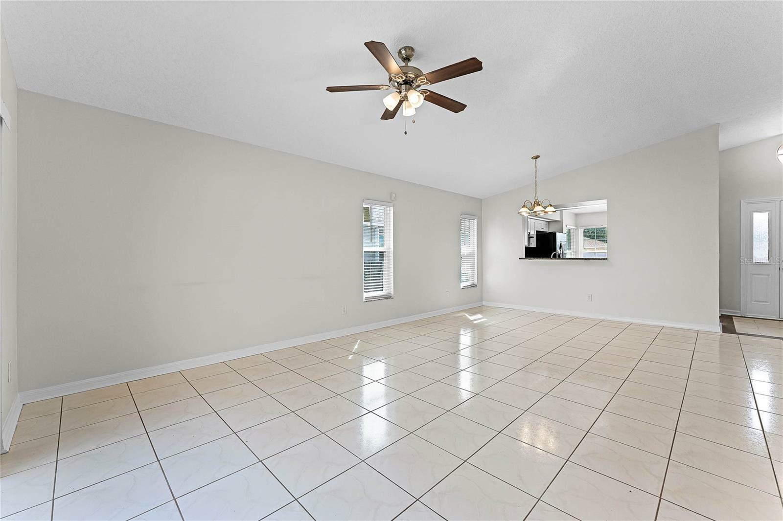 Property Photo:  13254 Boulder Woods Circle  FL 32824 