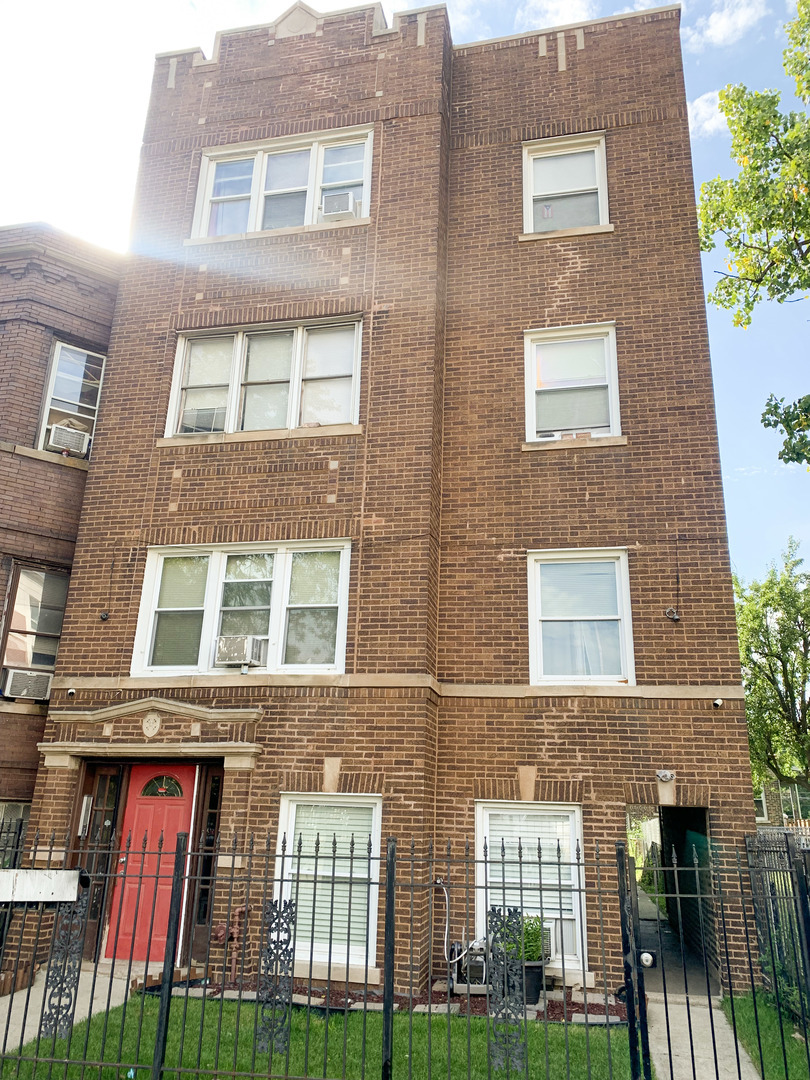 Property Photo:  834 N Christiana Avenue 3  IL 60651 