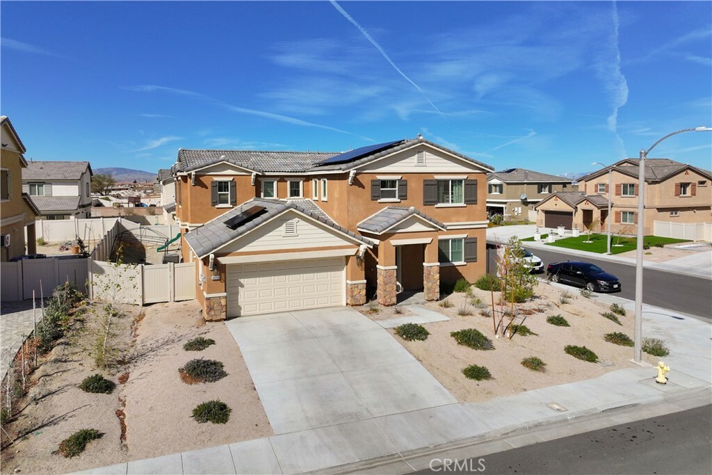 Property Photo: 38259 Laisser Lane CA 93552