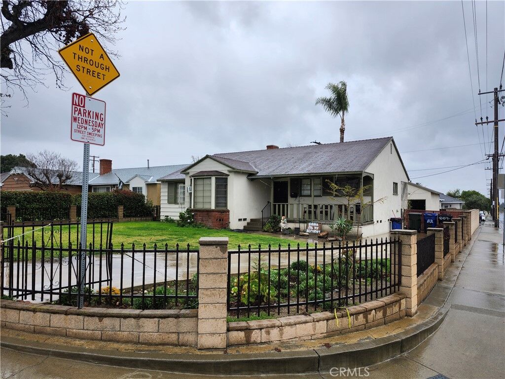 Property Photo:  667 W Harvard Place  CA 91762