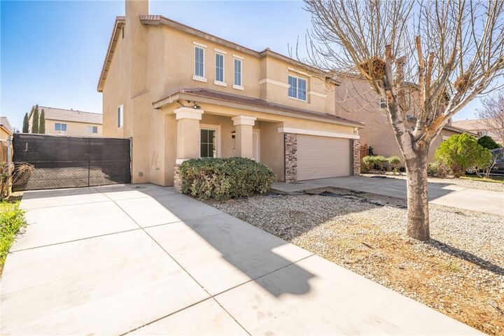 Property Photo:  13967 Estate Way  CA 92394 