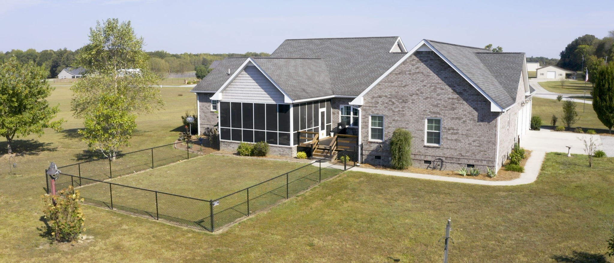 Property Photo: 713 Clarence Finney Rd TN 37342