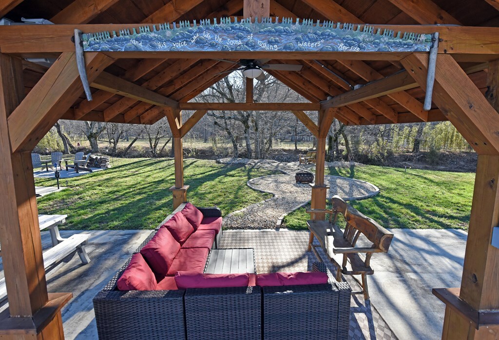 Property Photo: 445 Golden Nugget Road GA 30512