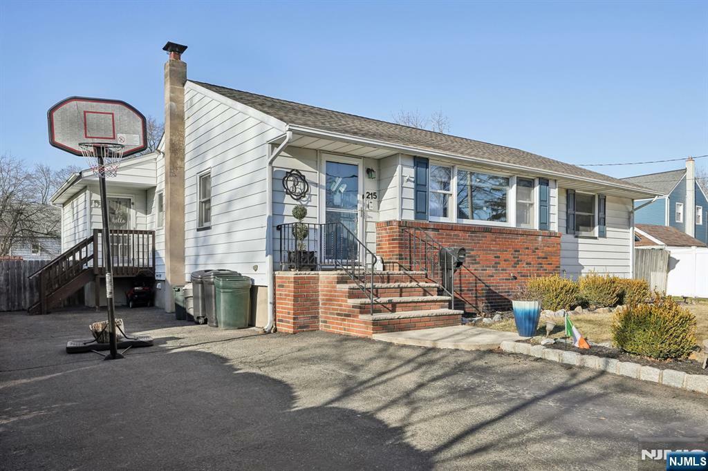 Property Photo:  215 Beech Avenue  NJ 07442 