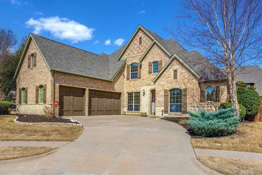 Property Photo: 9216 Cachelle Court TX 76182