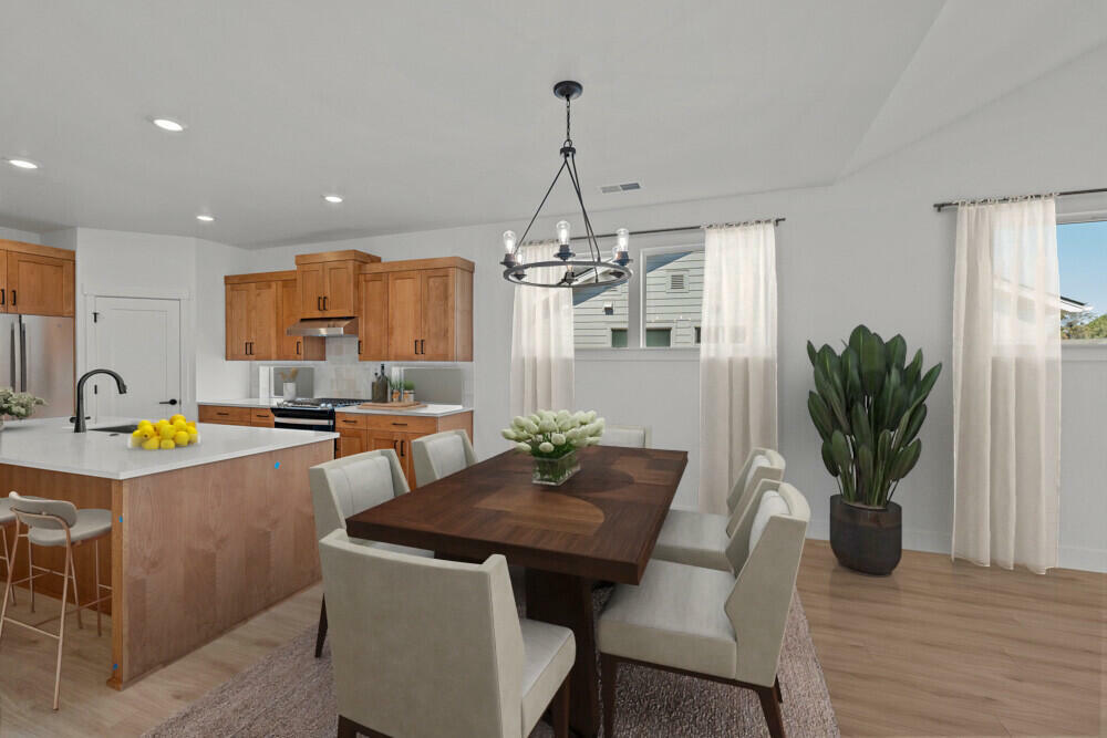 Property Photo: 1326 NE Whistle Way OR 97754