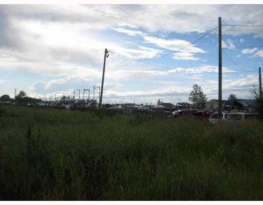 Property Photo: 4440 76 Avenue NE AB T3J 4G5