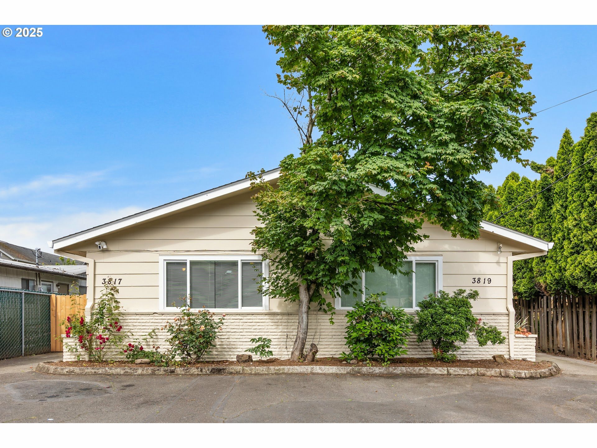 Property Photo: 3817 NE 82nd Ave OR 97035
