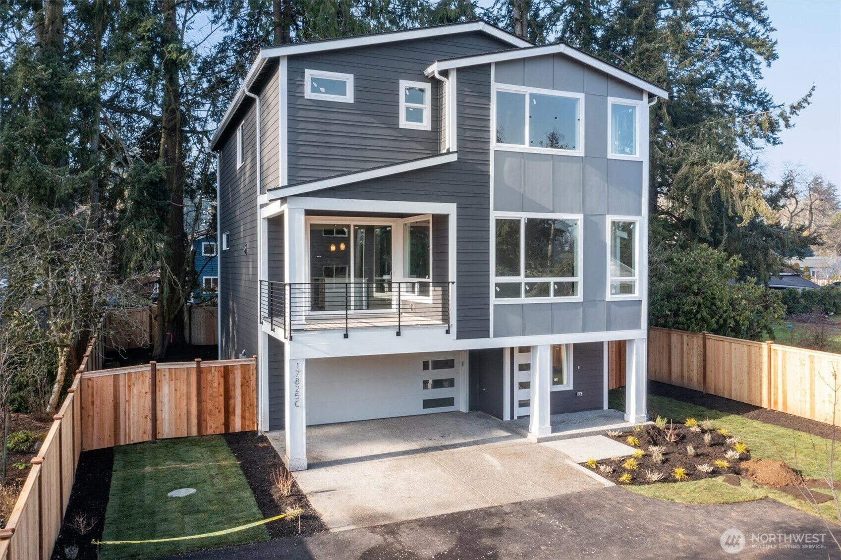 Property Photo:  17825  Wallingford Avenue N A  WA 98133 