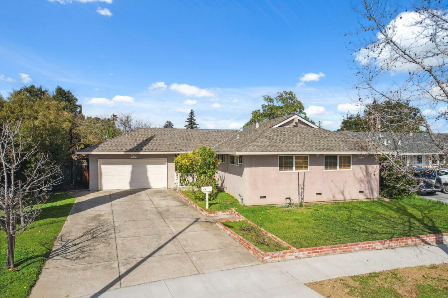 Property Photo:  20351 Clifden Way  CA 95014 