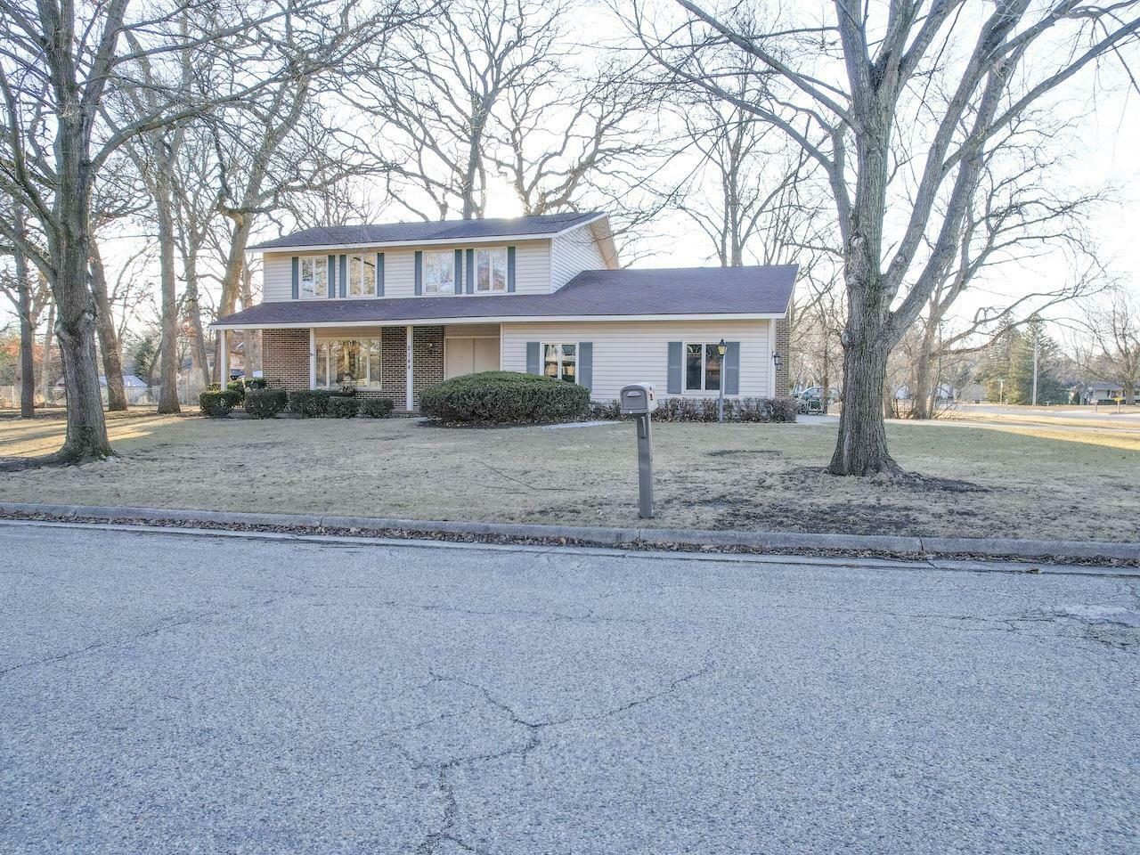 Property Photo:  2144 Collingswood Drive  WI 53511 