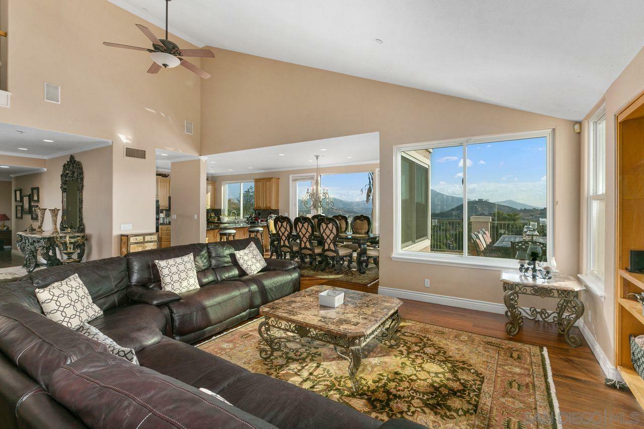 Property Photo: 1566 Plantation Way CA 92019