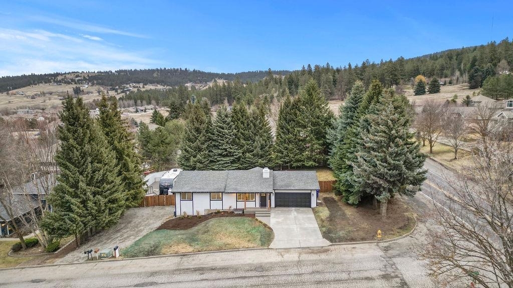 Property Photo: 4621 S Sumac Dr WA 99223