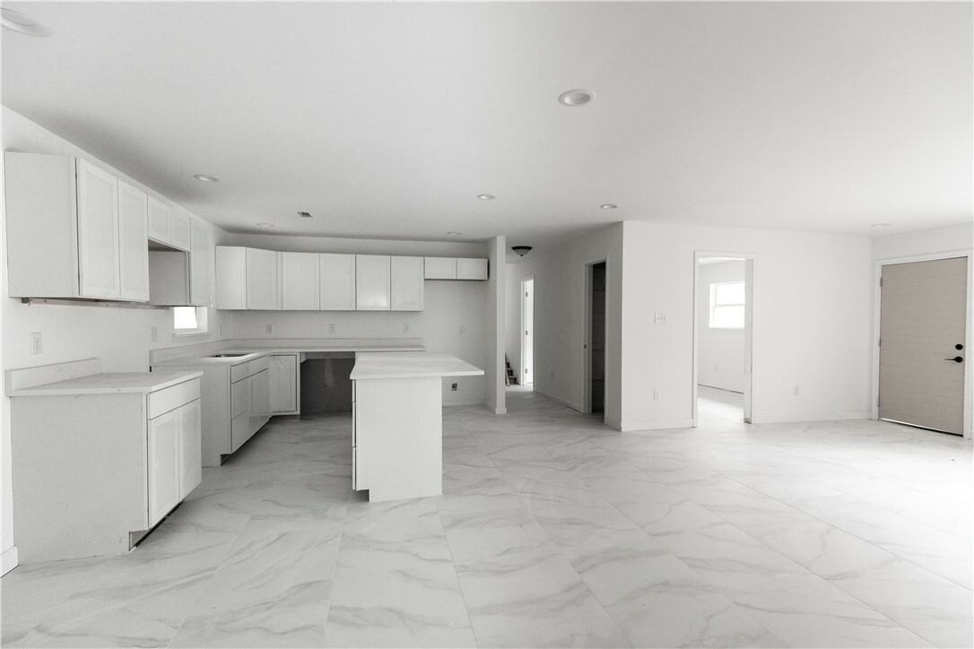 Property Photo: 233 Christopher Wren Road VA 23185