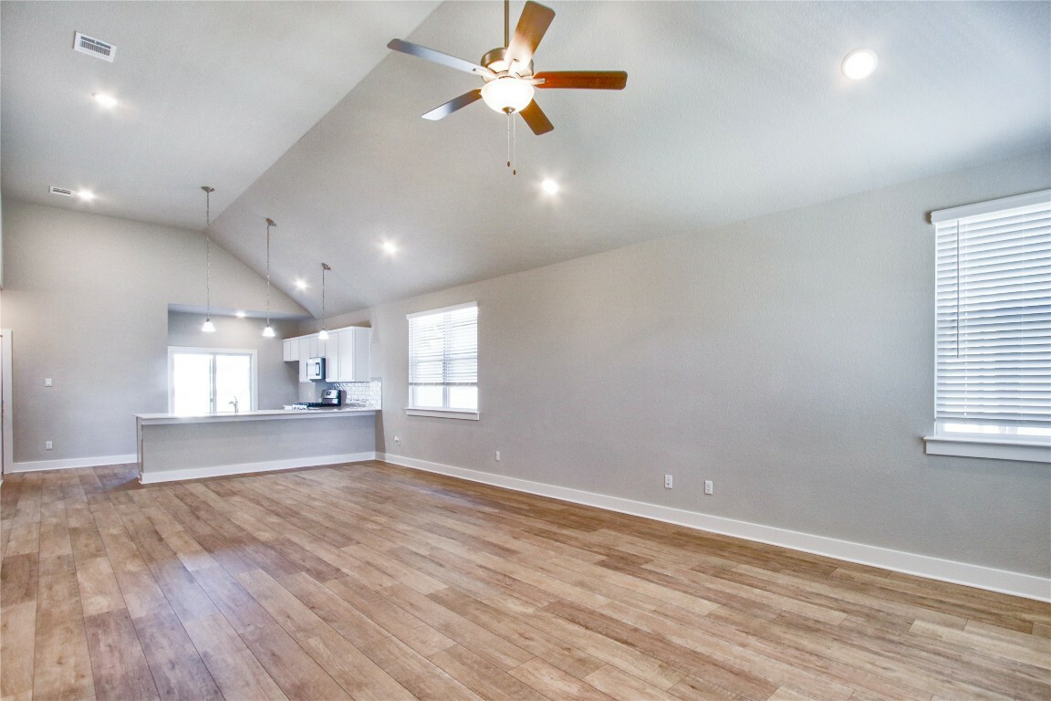 Property Photo:  121 Pinnacle Lane  TX 78640 