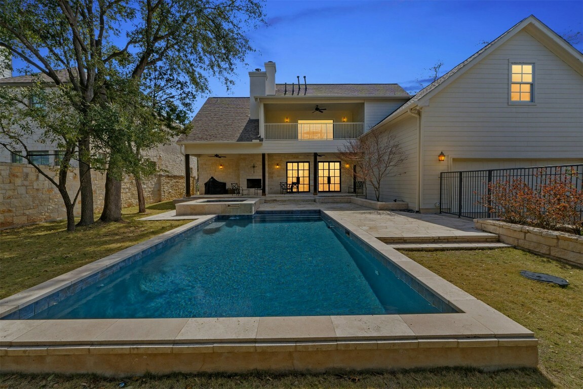 Property Photo: 625 Robin Dale Court TX 78734