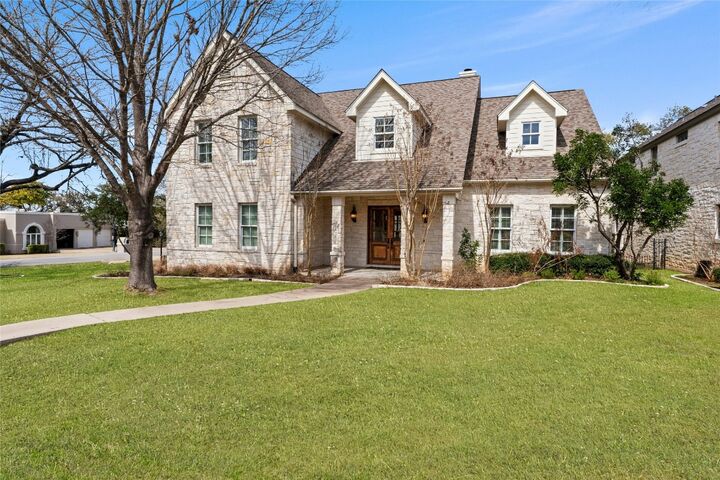 Property Photo: 625 Robin Dale Court TX 78734