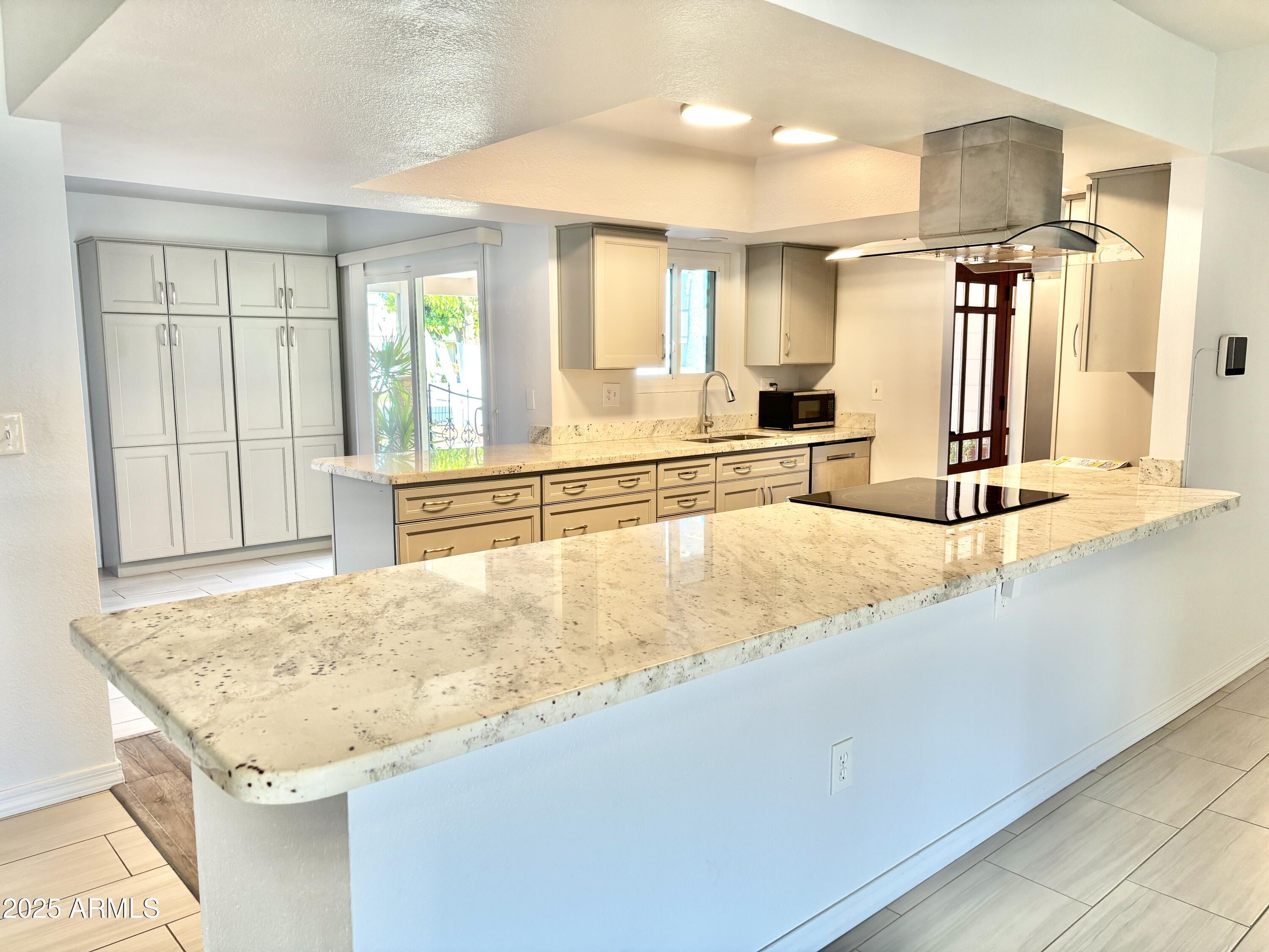 Property Photo: 13620 N Hawthorn Drive AZ 85351