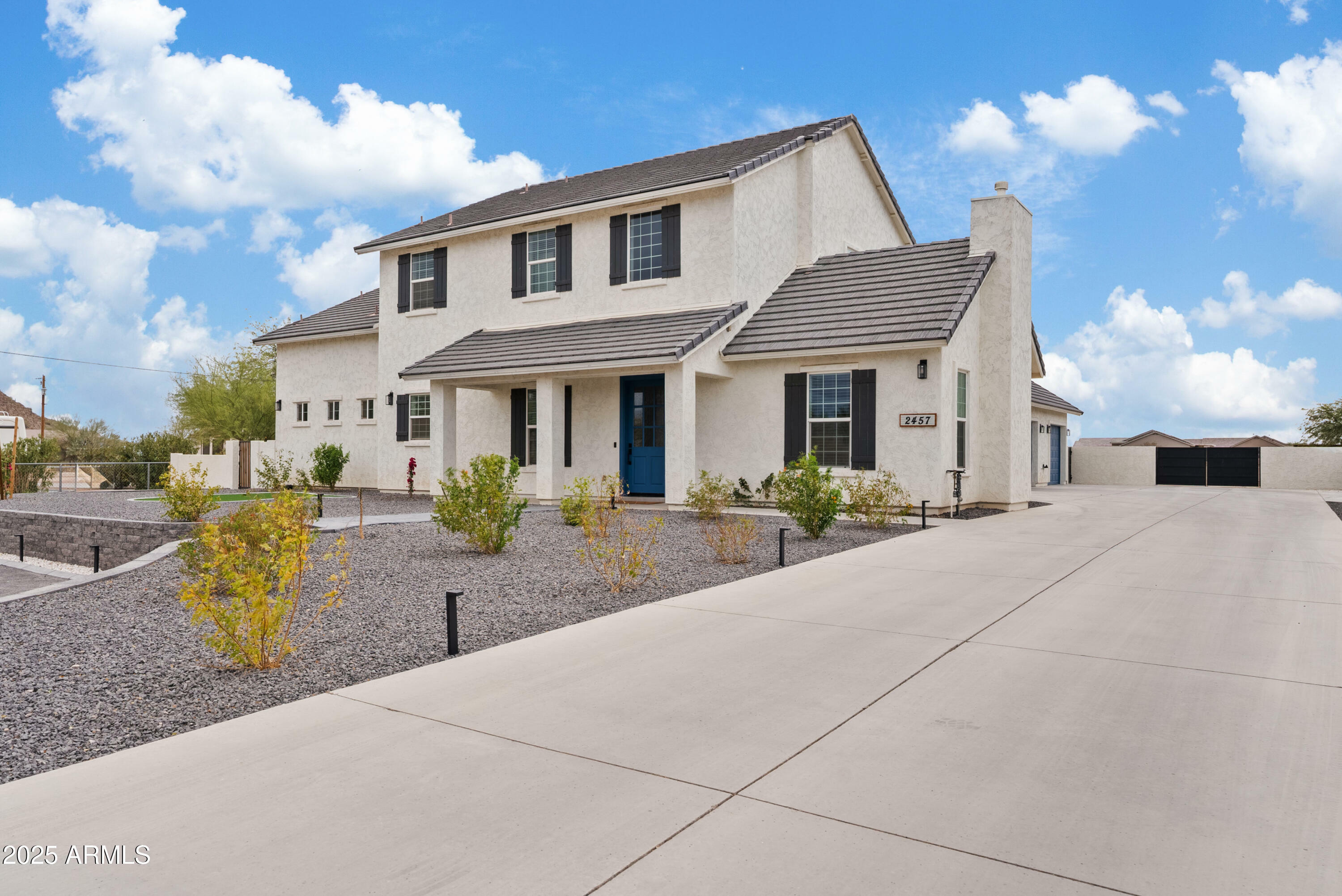 Property Photo: 2457 W Phillips Road AZ 85144