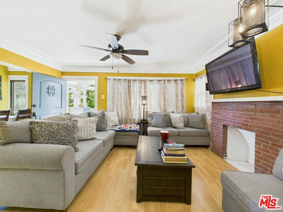 1206 N Normandie Ave  Los Angeles CA 90029 photo