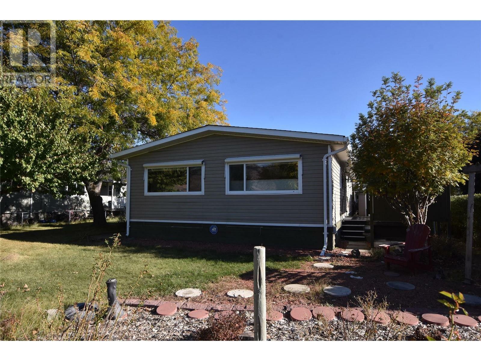 Property Photo: 2727 Lakeshore Road 48 BC V1H 1X5