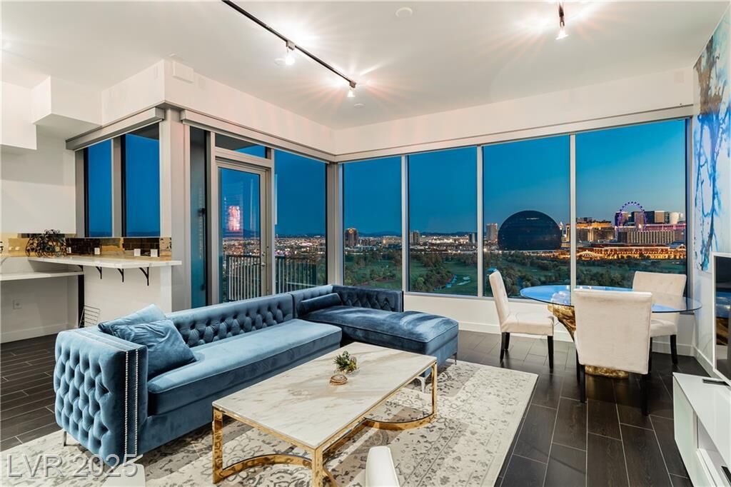 Property Photo: 360 East Desert Inn Road 1502 NV 89109