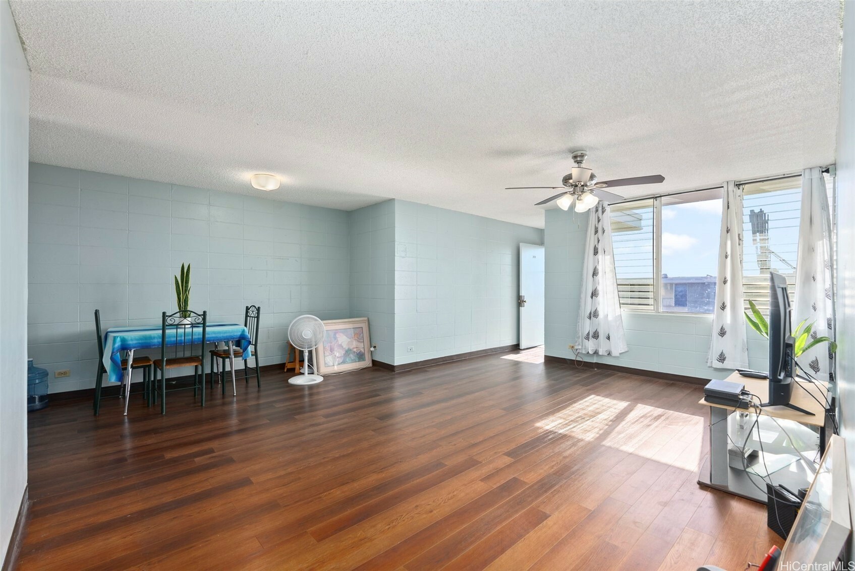 94-246 Leoku Street E306  Waipahu HI 96797 photo