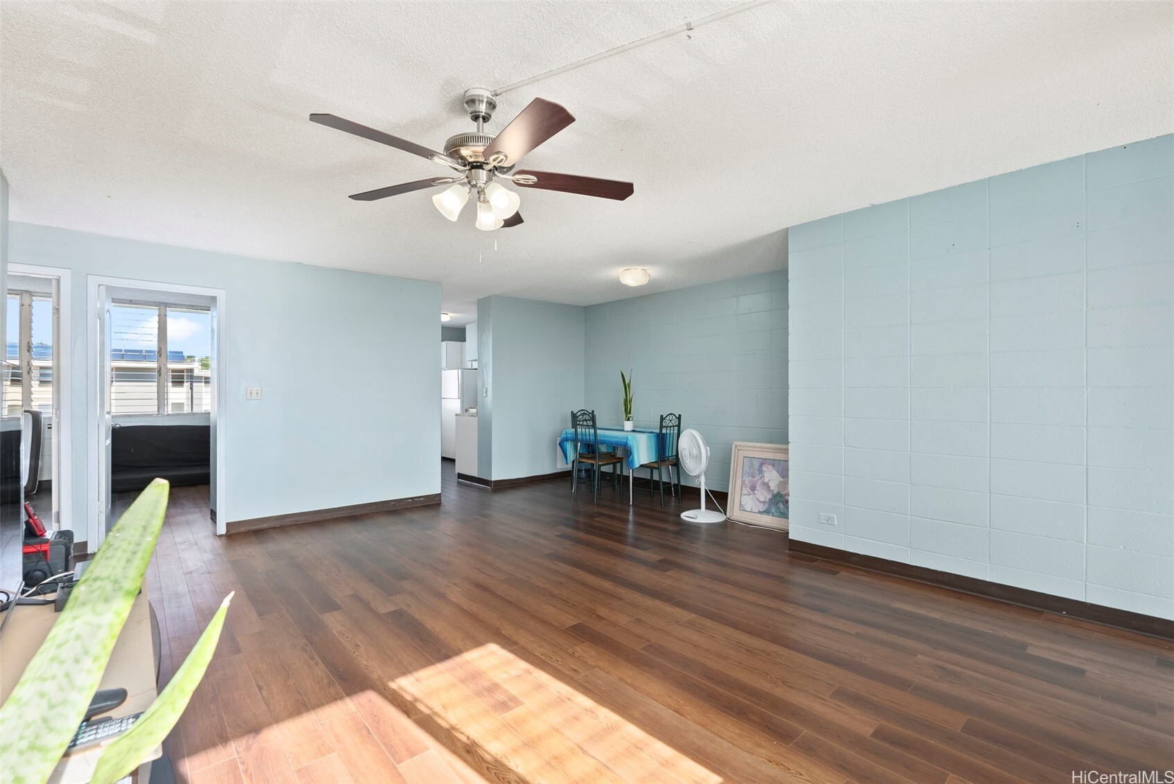 Property Photo:  94-246 Leoku Street E306  HI 96797 
