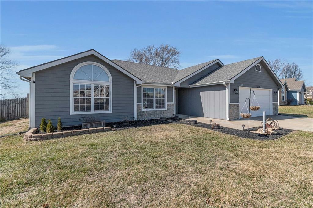 Property Photo:  2639 Stratton Drive  KS 66025 