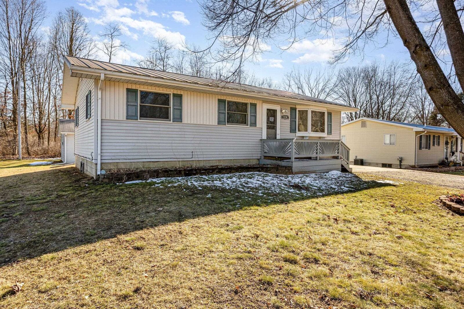 Property Photo:  4917 Worth  MI 48746 