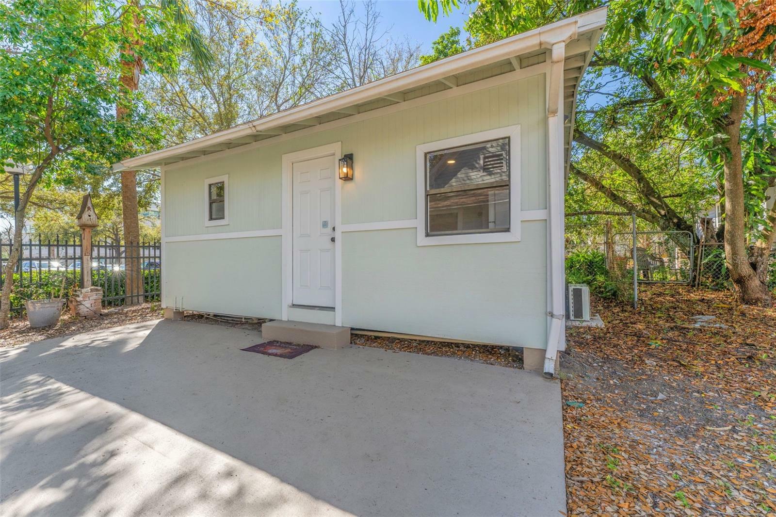 Property Photo:  2022 N 11th Street B  FL 33605 