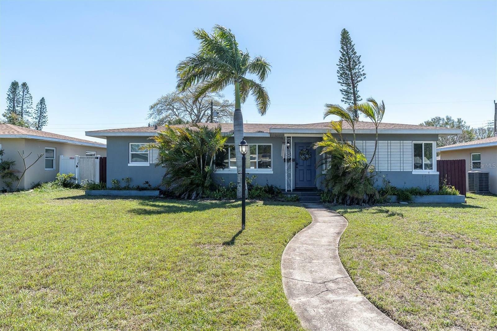 Property Photo: 6618 3rd Avenue N FL 33710