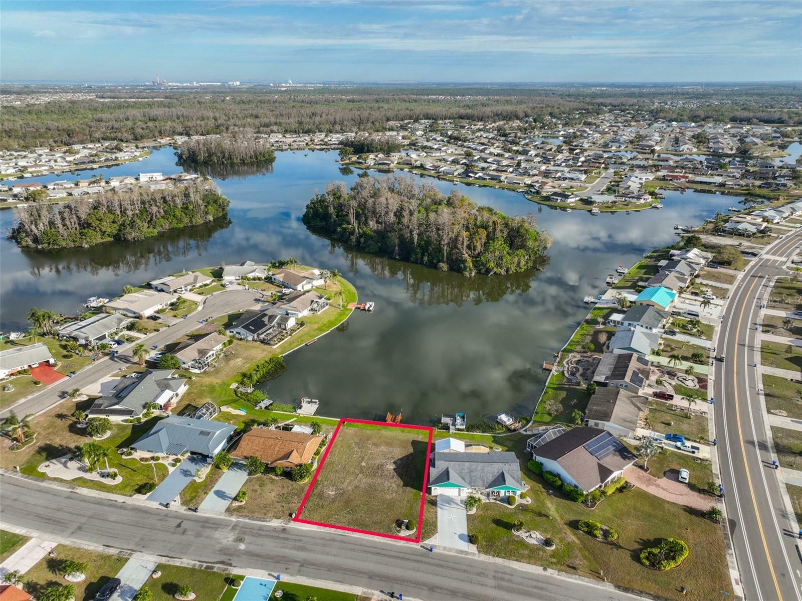 Property Photo:  1505 Bunker Hill Drive  FL 33573 