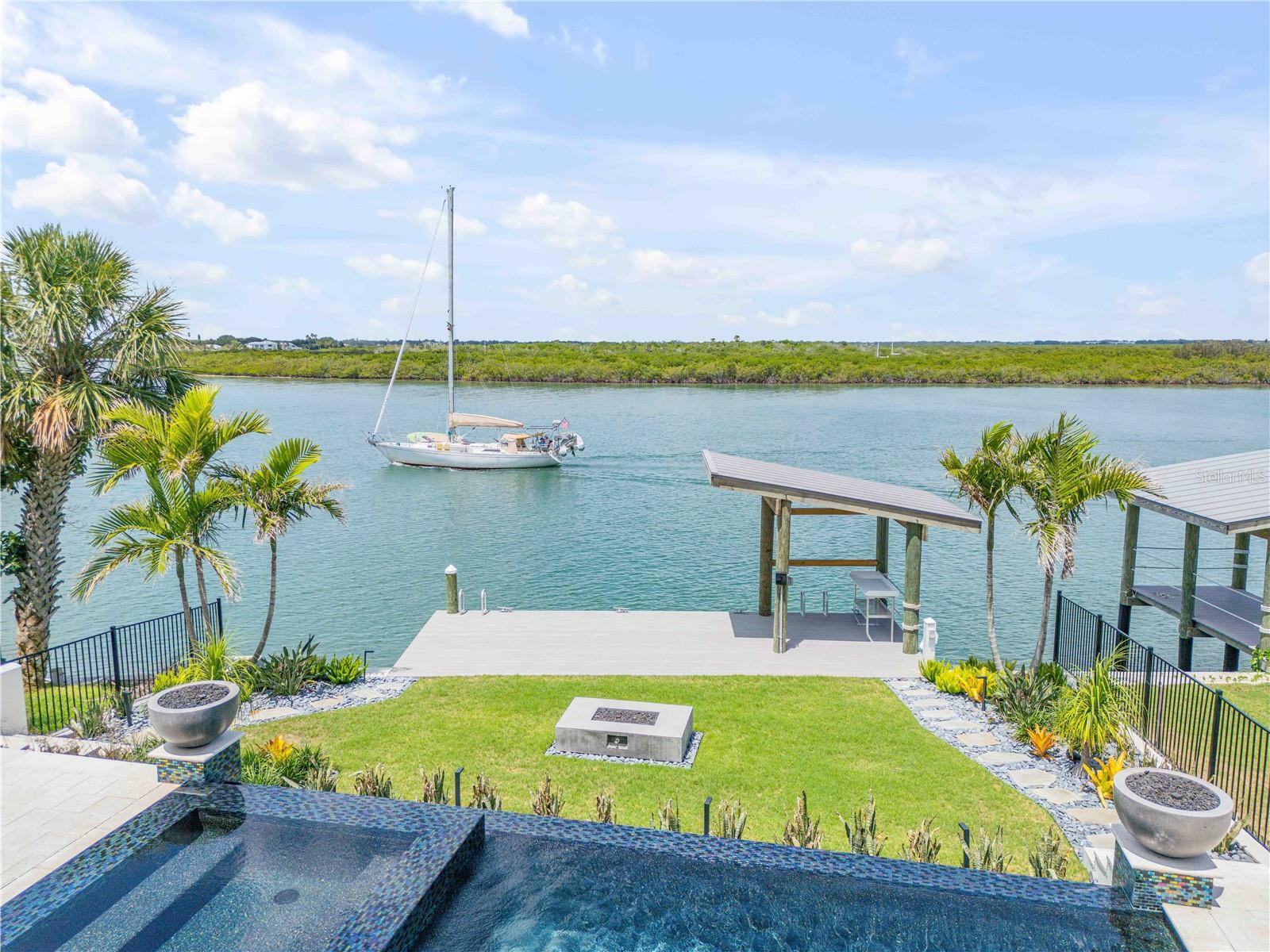 Property Photo: 1194 N Peninsula FL 32169