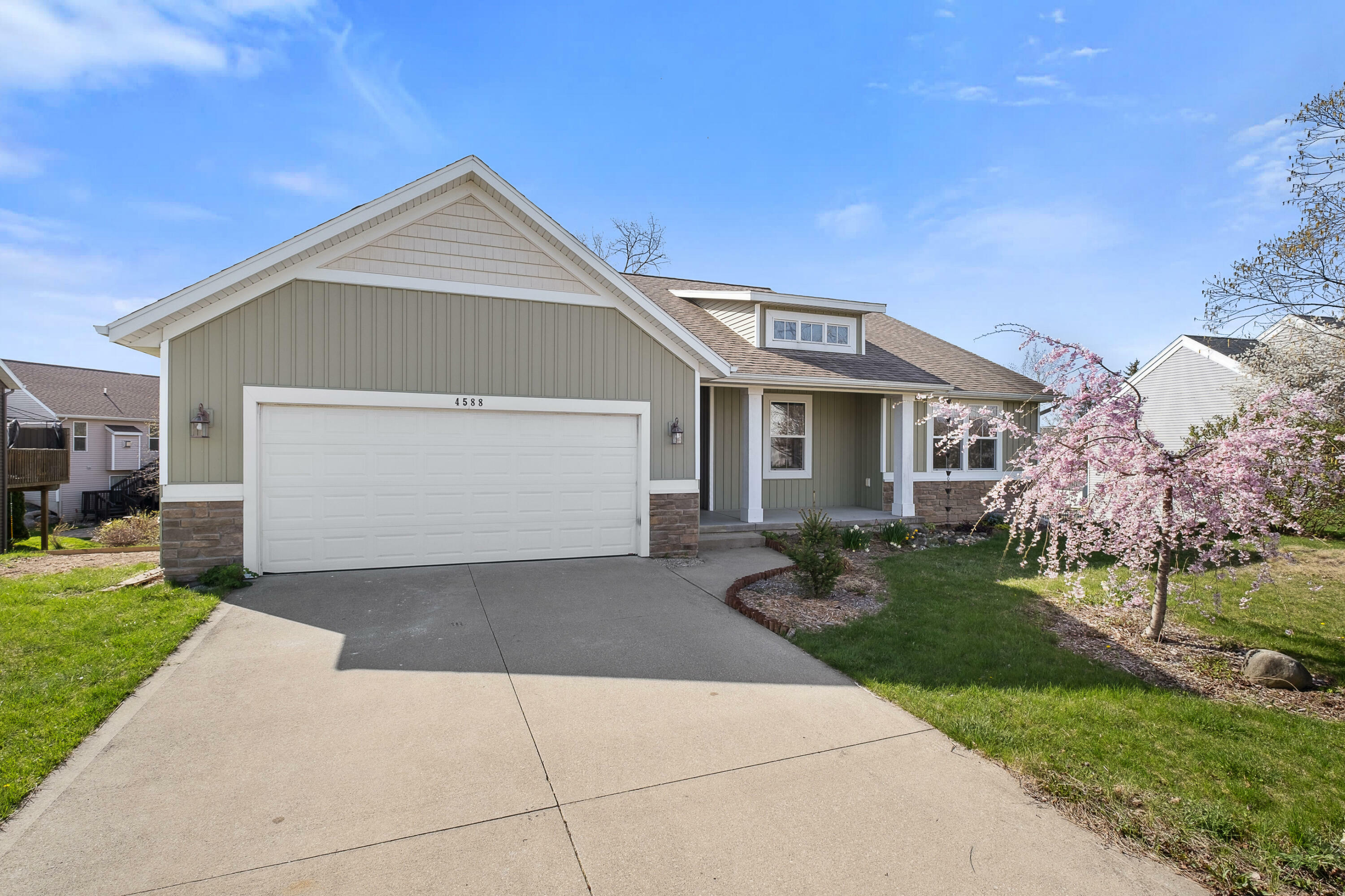 Property Photo: 4588 Gordonshire NW MI 49534