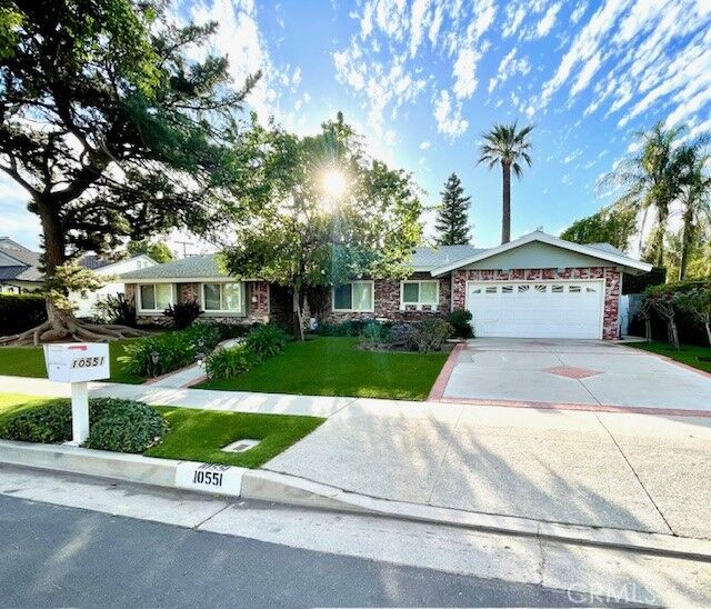 Property Photo: 10551 Baird Avenue CA 91326