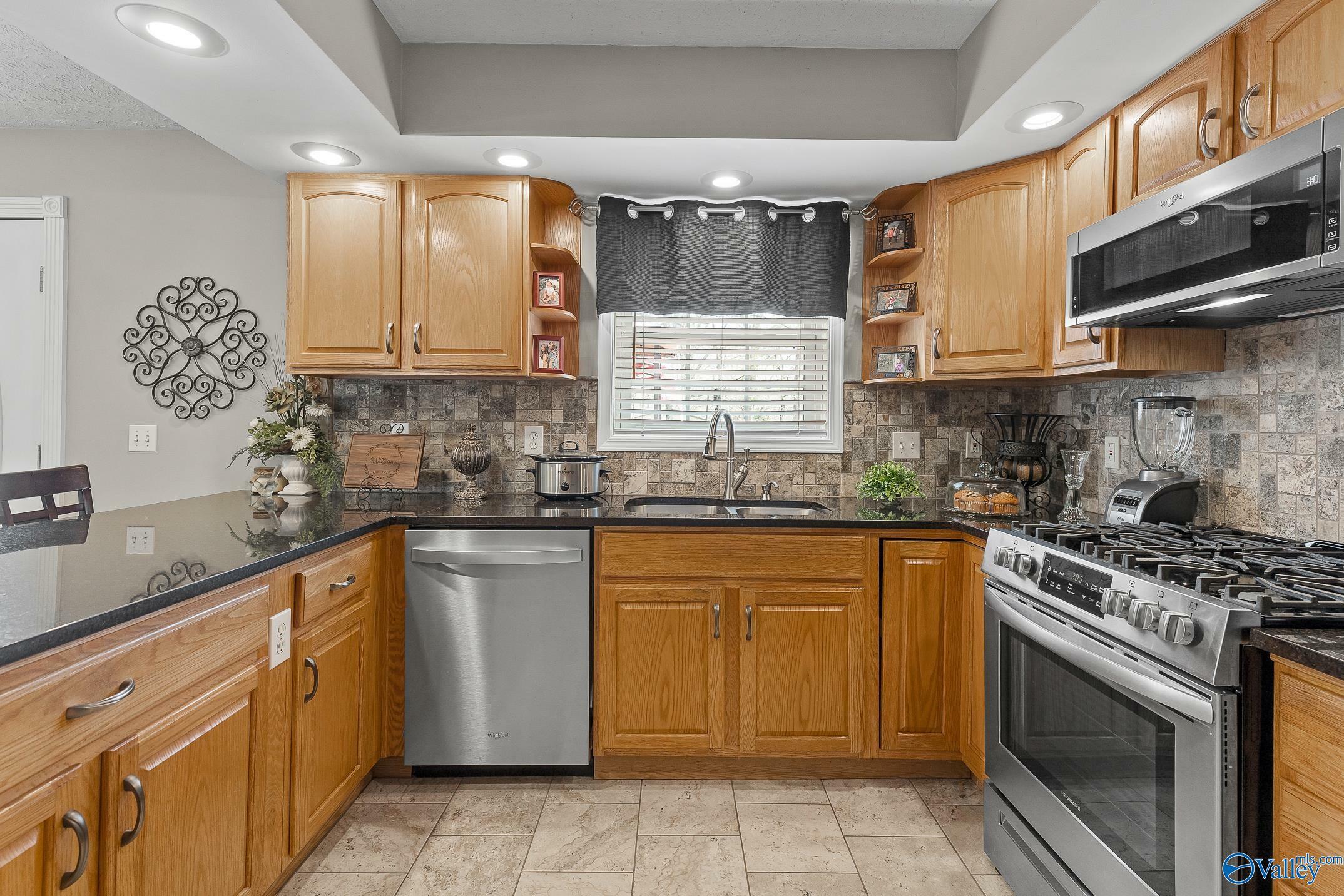 Property Photo: 5080 Alabama Highway 73 AL 35958