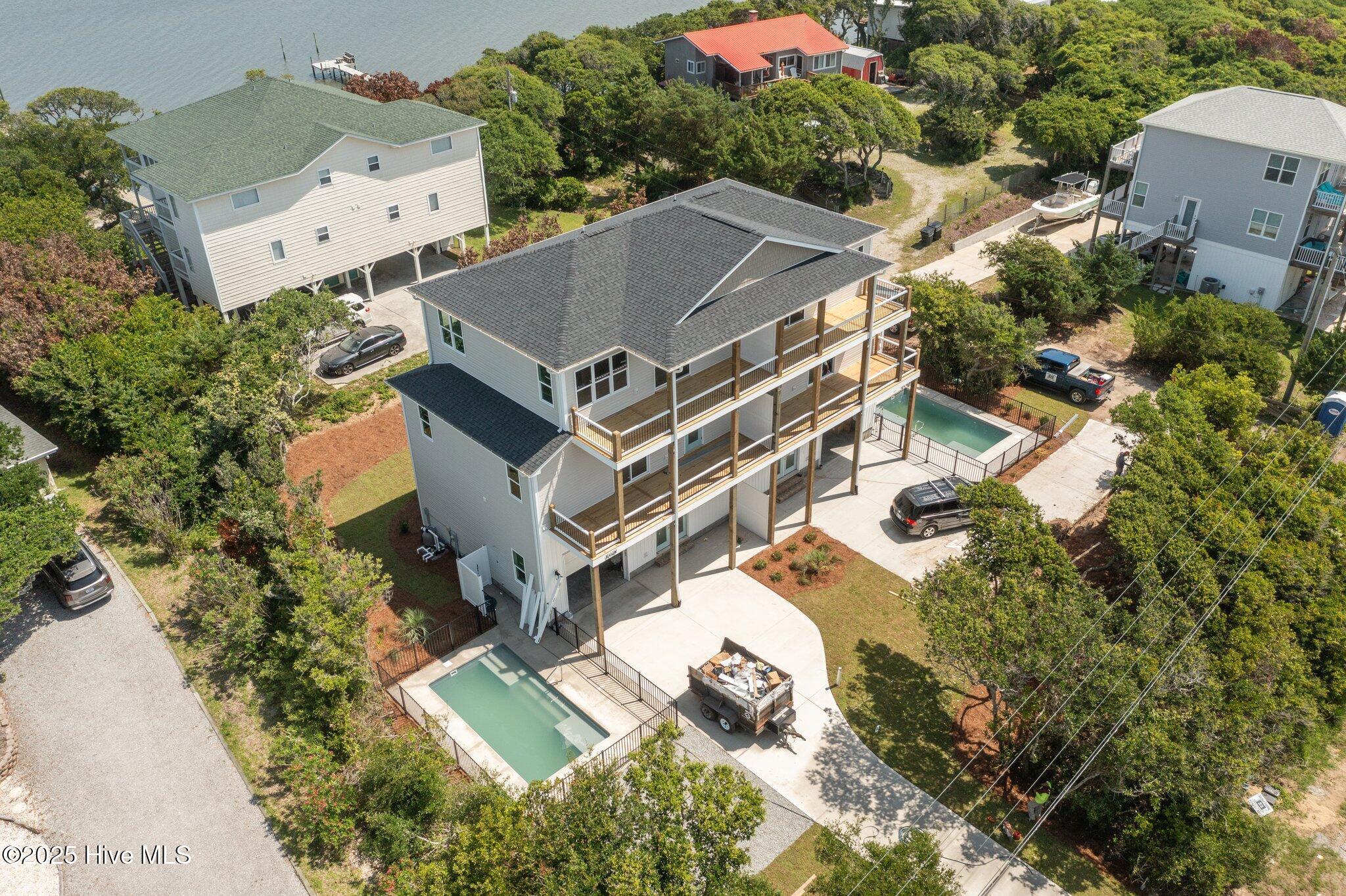 Property Photo: 1002 Emerald Drive W NC 28594