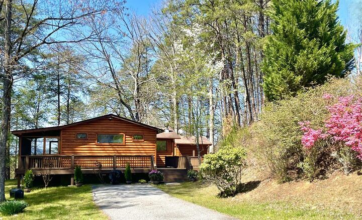 Property Photo: 233 River Hills GA 30559