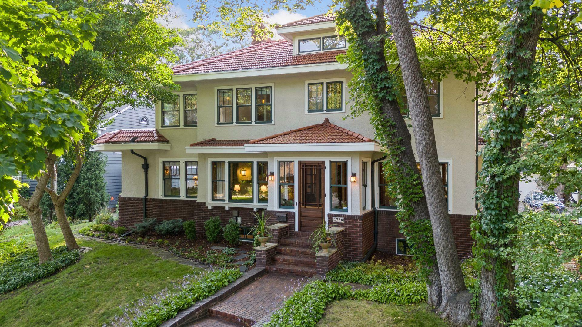 Property Photo:  2760 Thomas Avenue S  MN 55416 