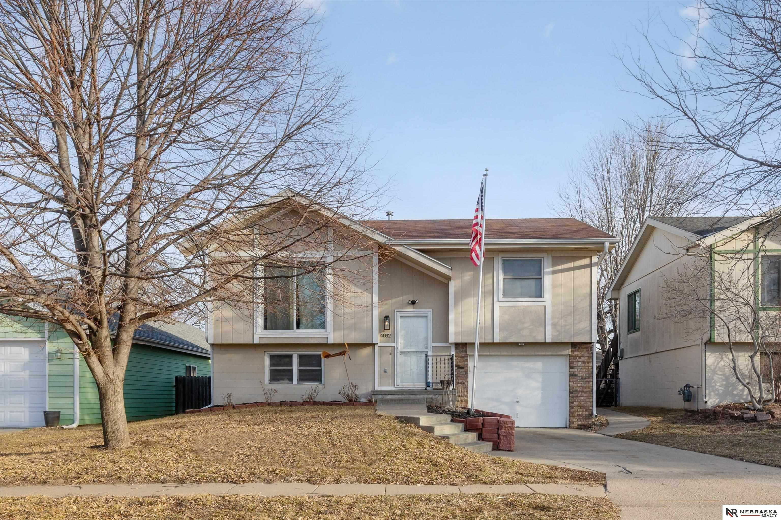 Property Photo:  4032 Ave E Avenue  IA 51501 