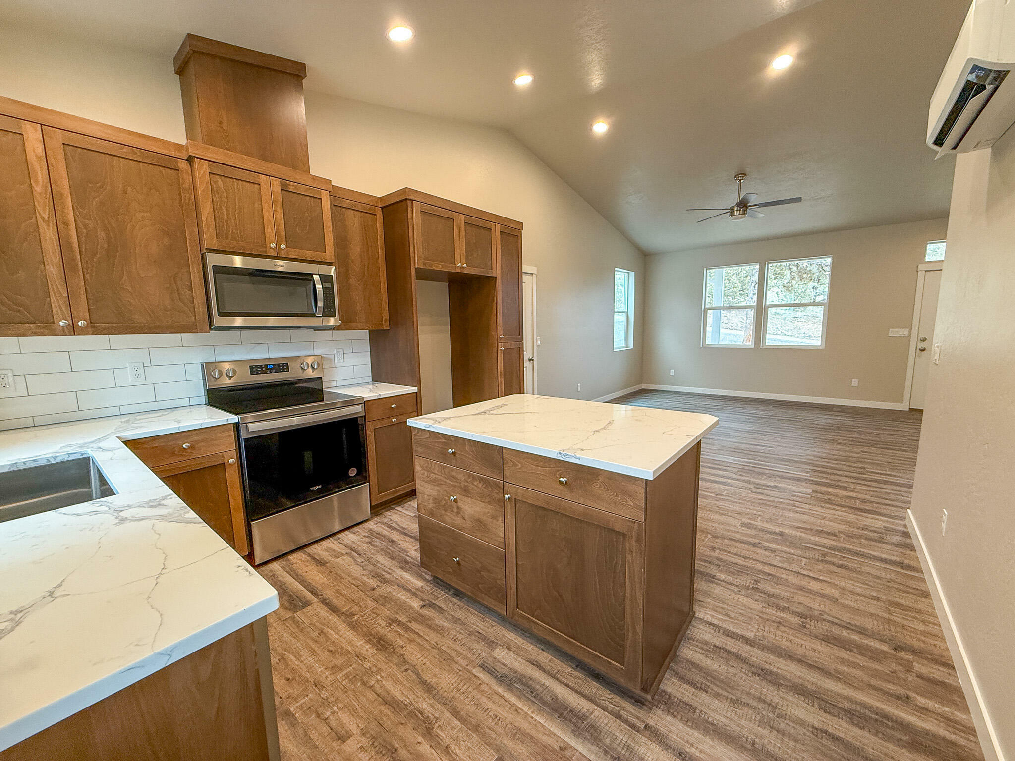 Property Photo: 11641 NW Morrow Avenue OR 97754