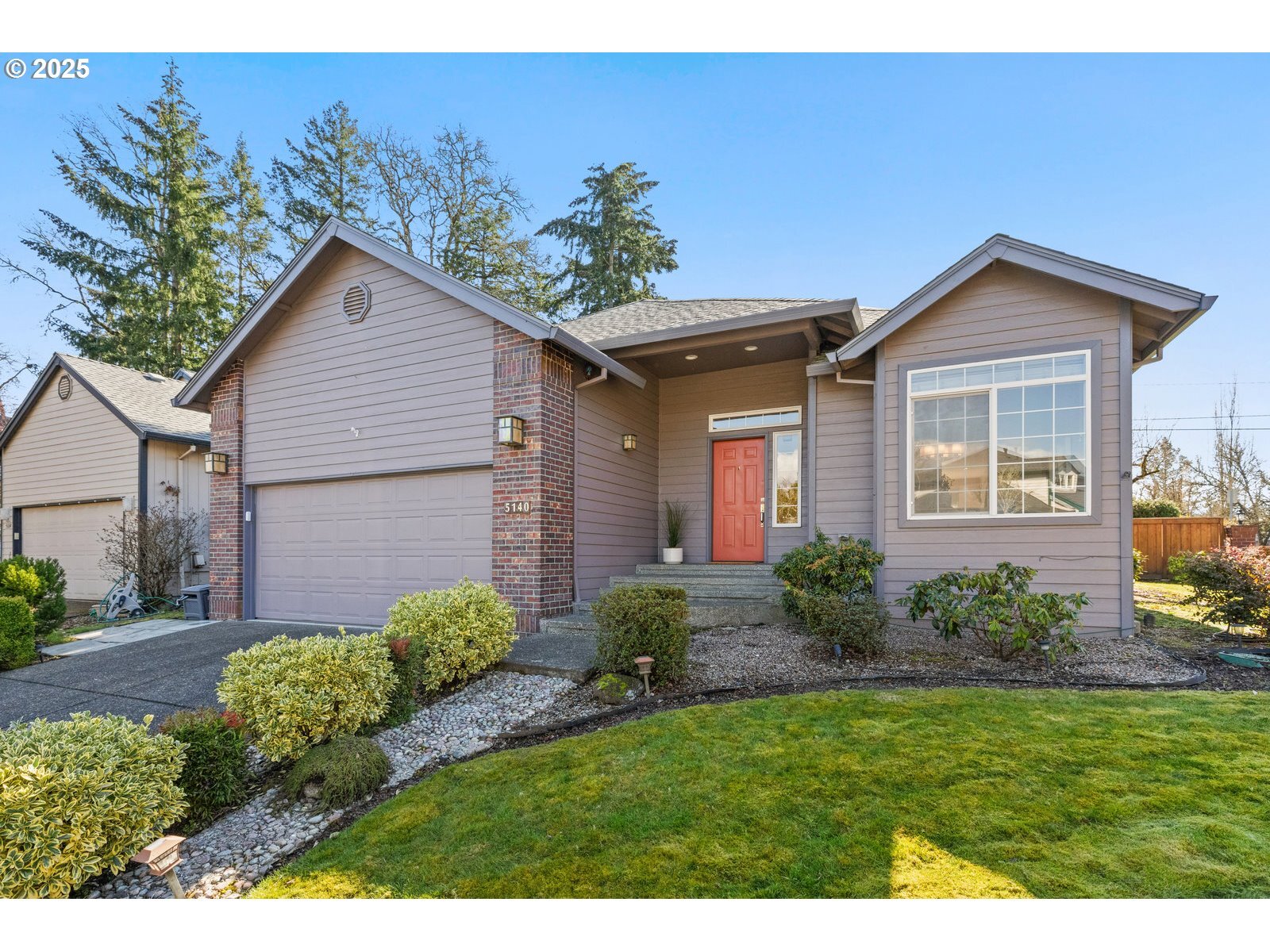 Property Photo: 5140 NE Molly St OR 97124