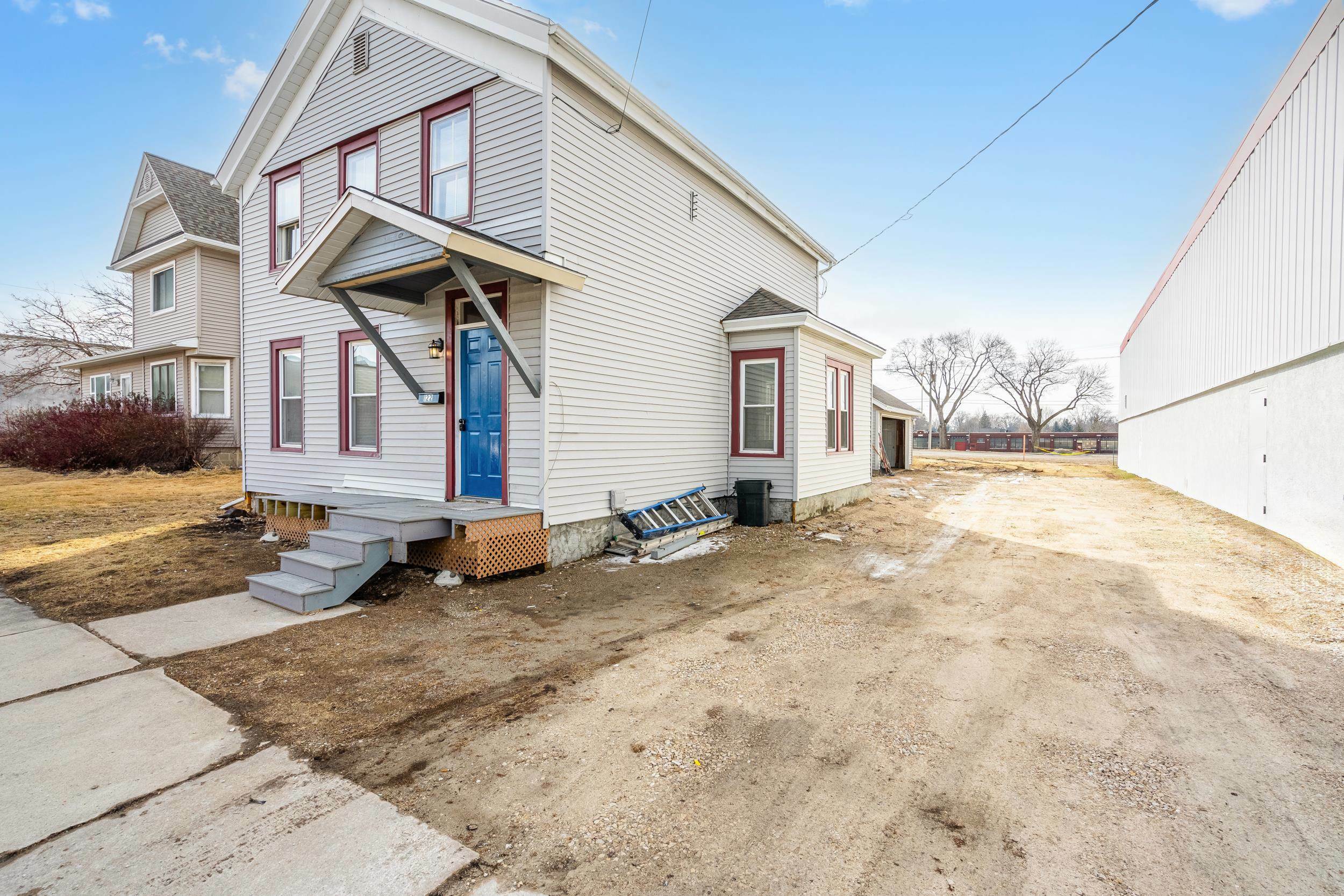 Property Photo: 122 S Forest Street WI 53963