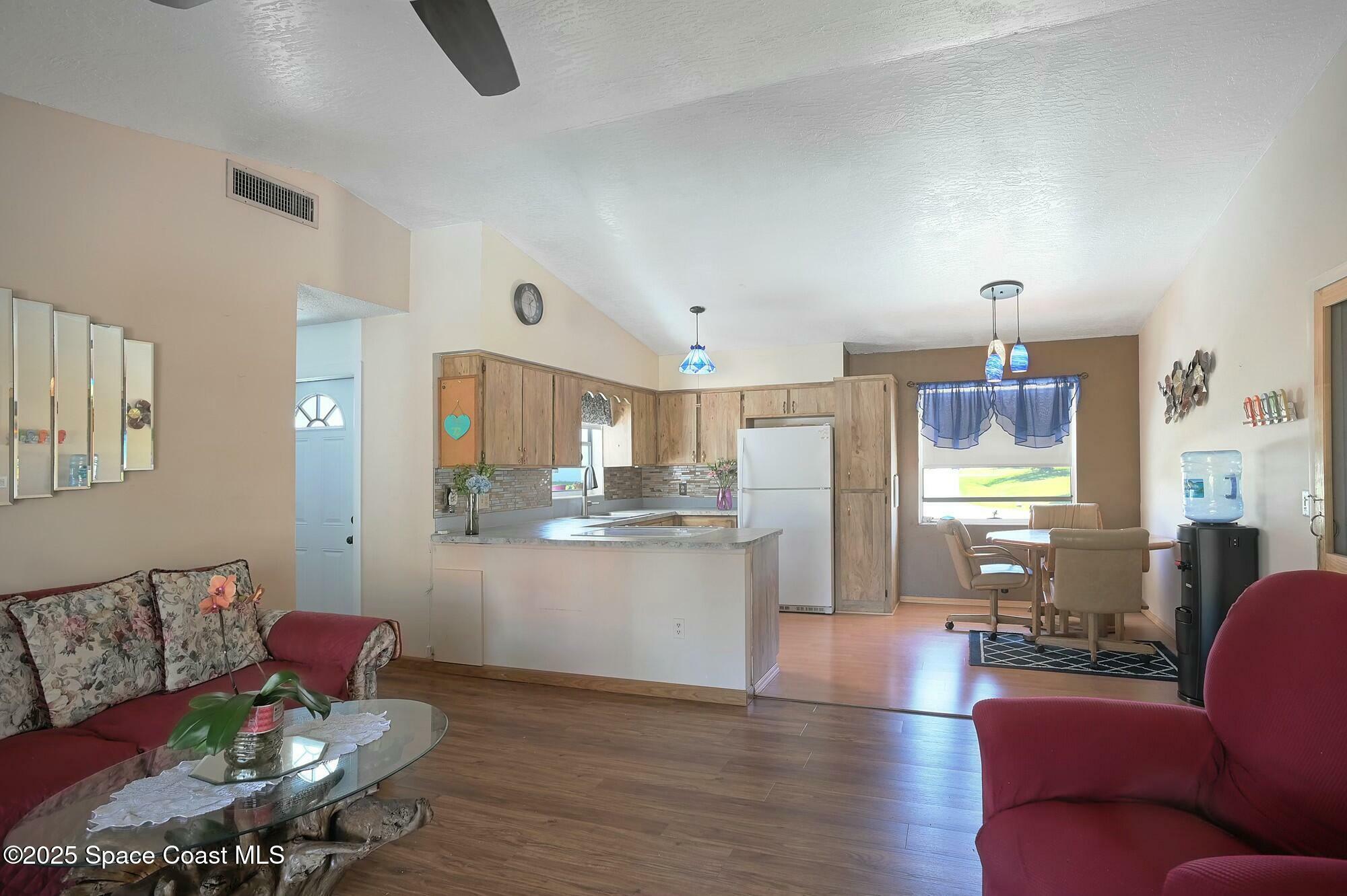 Property Photo: 1363 Tidewell Street SE FL 32909