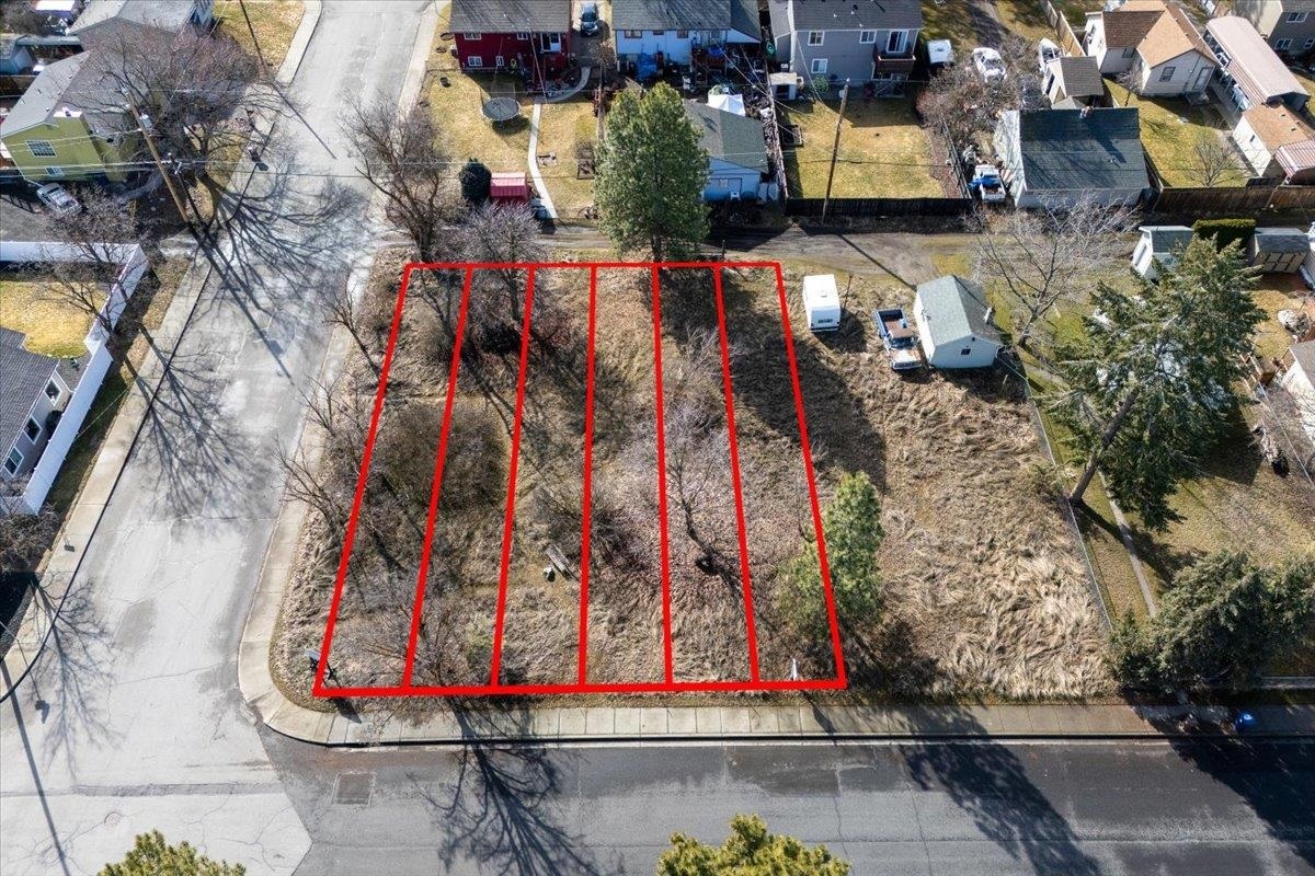 Property Photo: 3928 E 34th Ave WA 99223