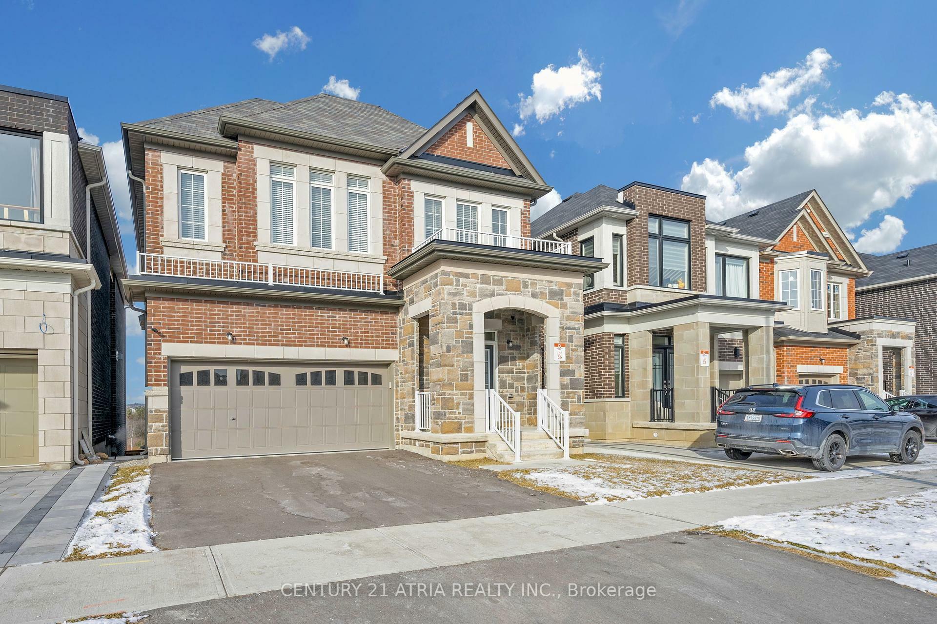 Property Photo: 156 Hartney Dr ON L4S 0L1