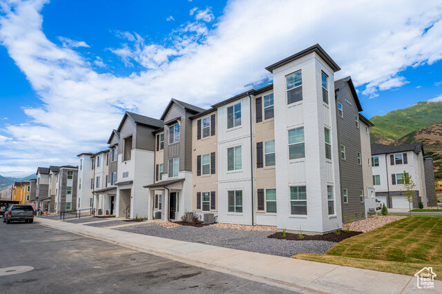 Property Photo:  4777 S Alder Dr E301  UT 84664 